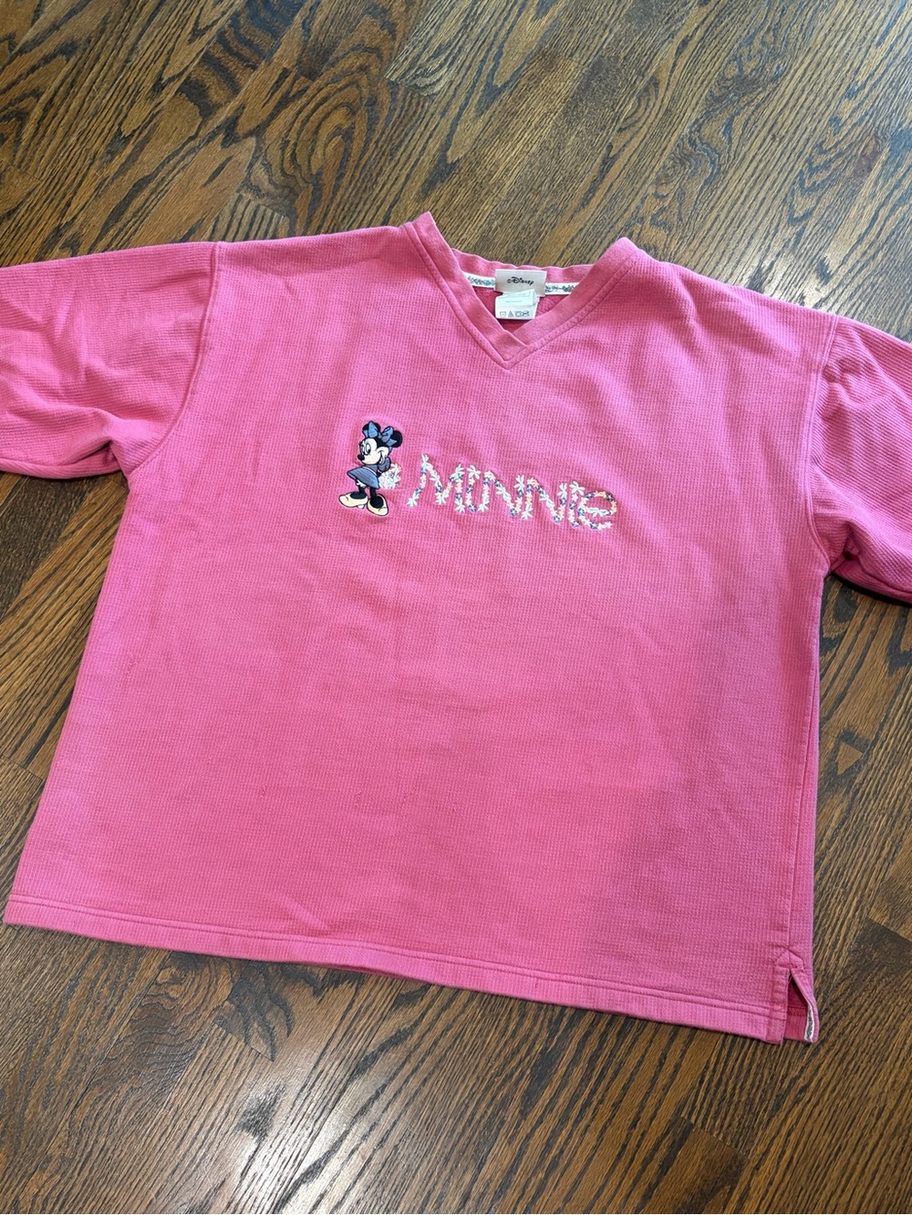 DISNEY Vintage Walt Disney World Pink Floral Minnie Embroidered Sweatshirt